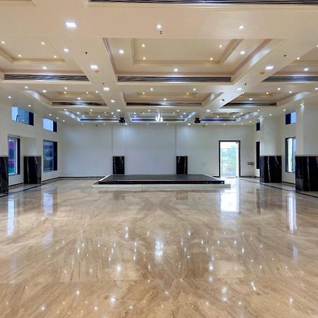 Vedika Garden Hotel Lonavala Eksteriør billede