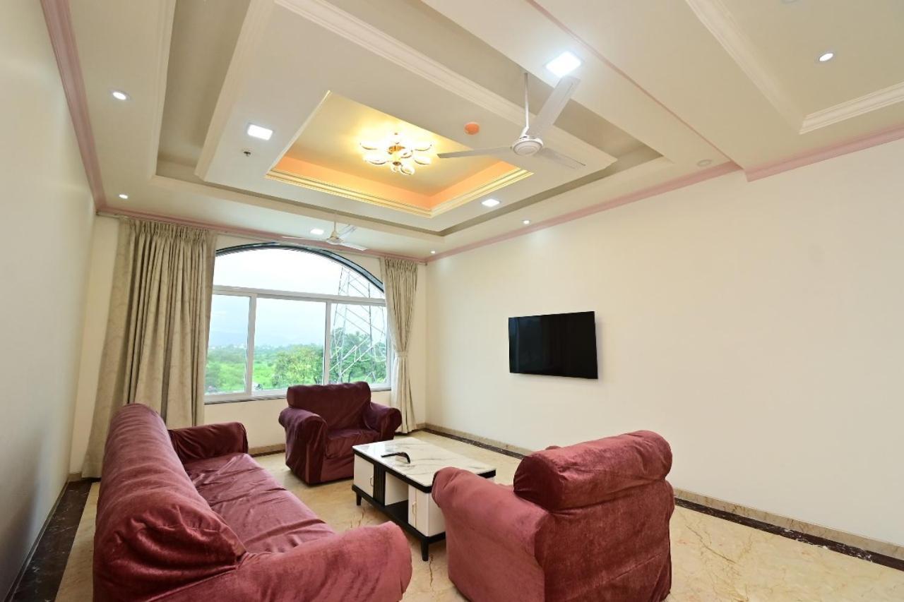 Vedika Garden Hotel Lonavala Eksteriør billede